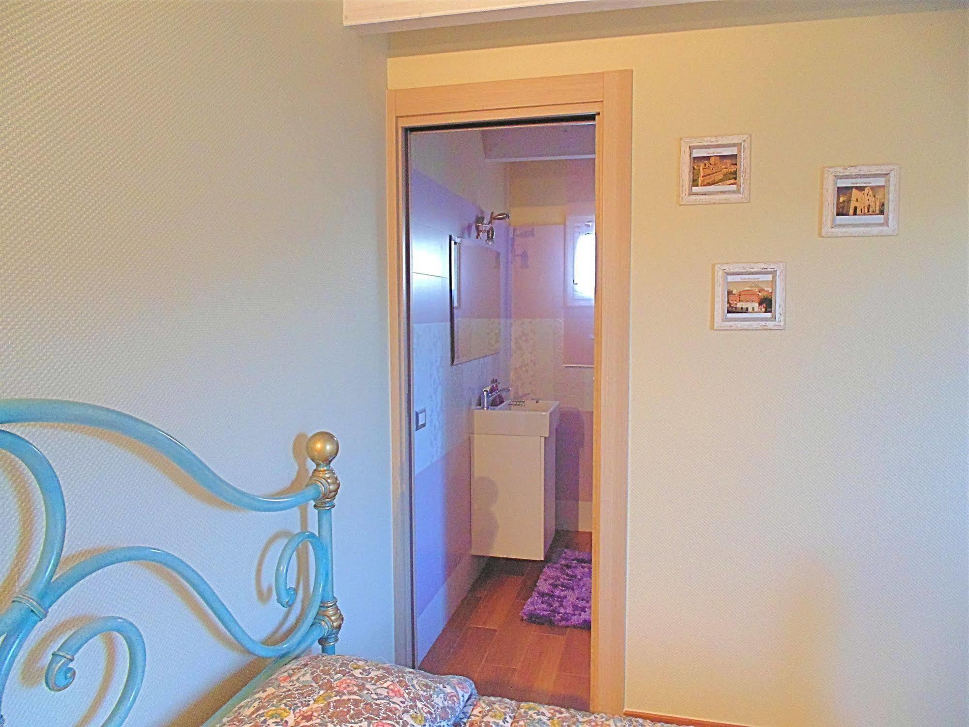 Bed & Breakfast La Casa (adults Only)